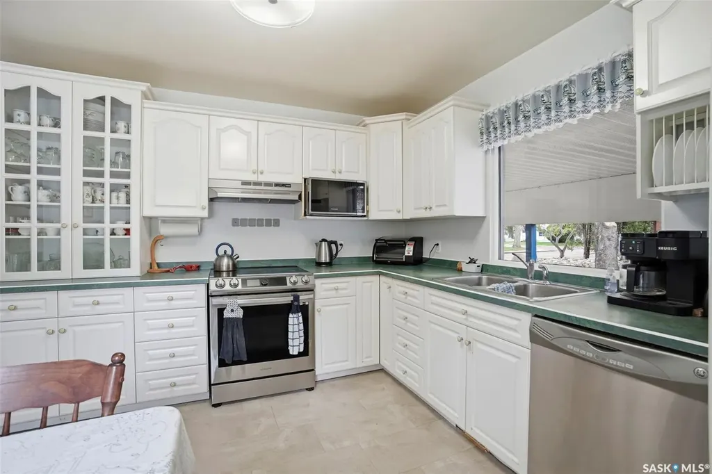 35 Harrison Crescent Saskatoon SK S7J 2K9