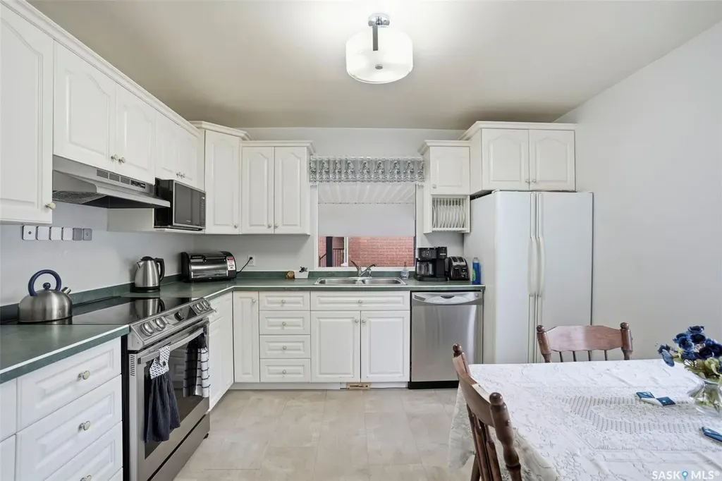 35 Harrison Crescent Saskatoon SK S7J 2K9