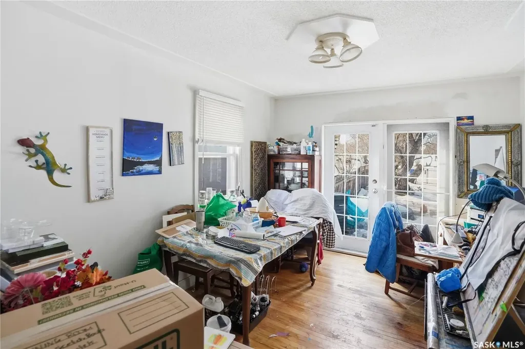 2512 Garnet Street Regina SK S4T 3A4
