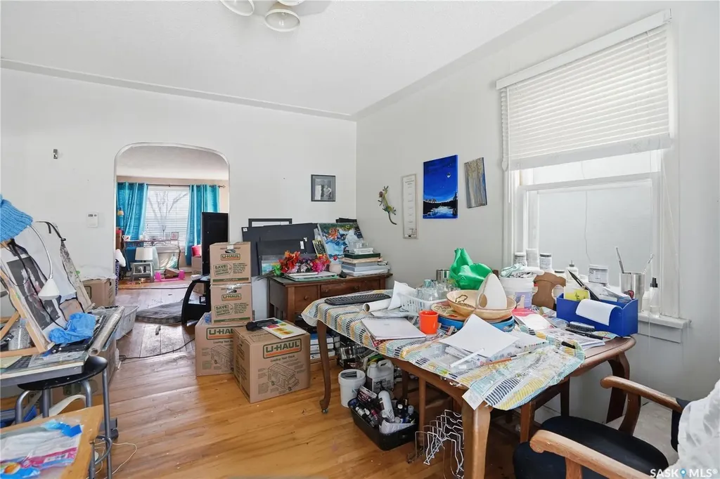 2512 Garnet Street Regina SK S4T 3A4