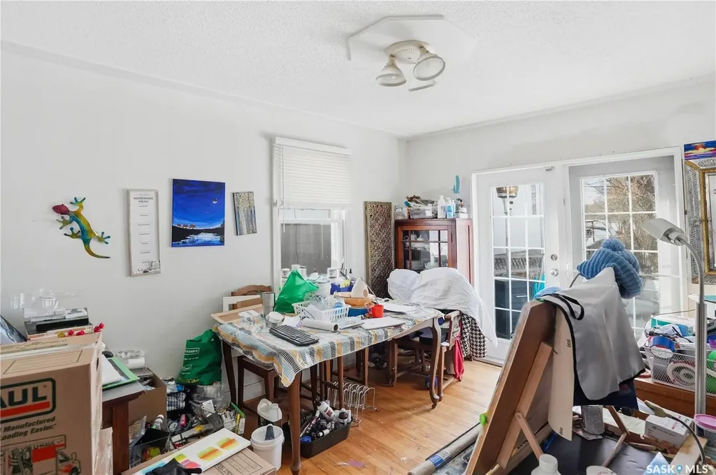 2512 Garnet Street Regina SK S4T 3A4