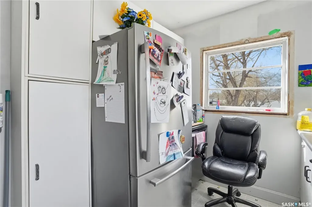 2512 Garnet Street Regina SK S4T 3A4