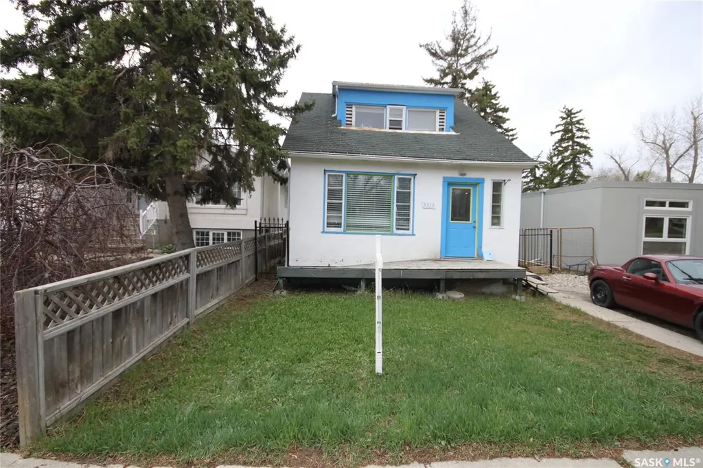 2512 Garnet Street Regina SK S4T 3A4