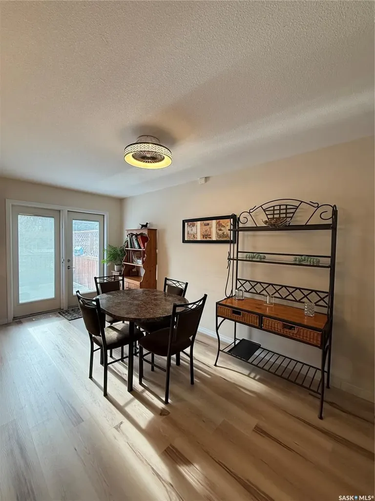425 Y Avenue S Saskatoon SK S7M 3J8