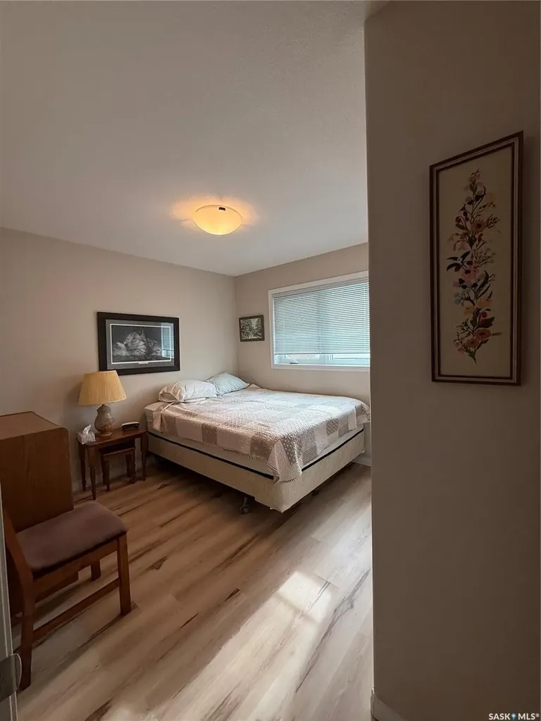 425 Y Avenue S Saskatoon SK S7M 3J8
