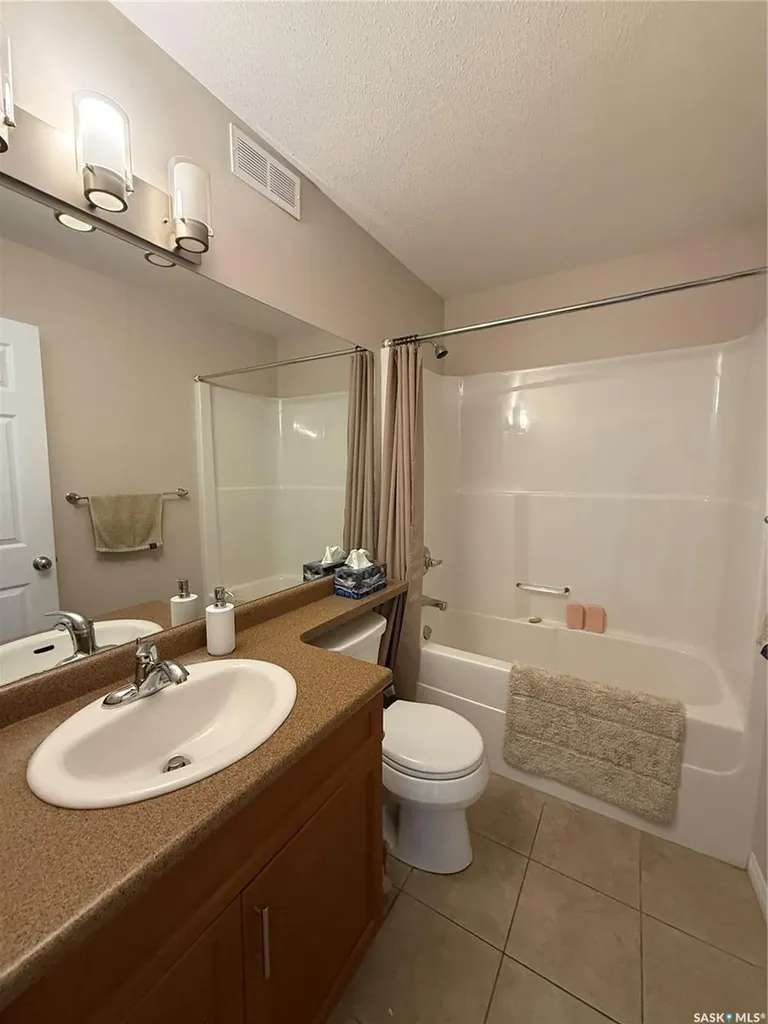 425 Y Avenue S Saskatoon SK S7M 3J8