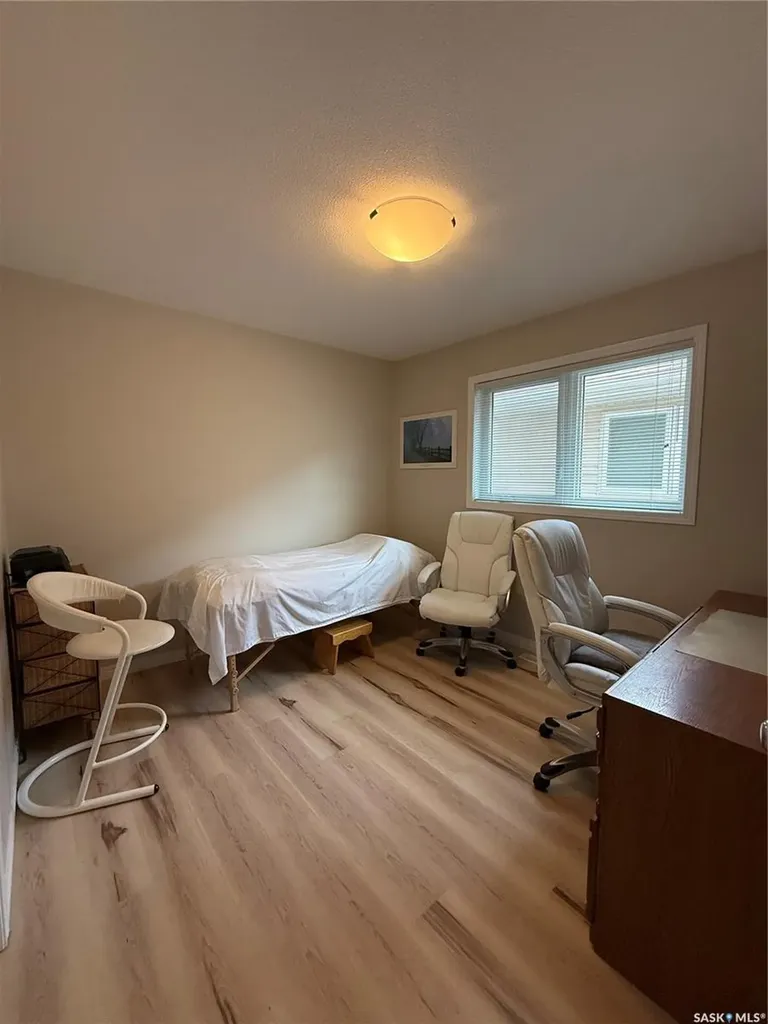 425 Y Avenue S Saskatoon SK S7M 3J8
