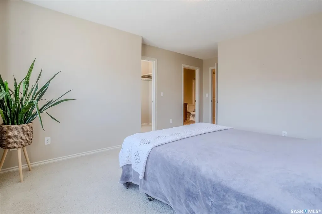 105 Lynd Crescent Saskatoon SK S7T 0C3