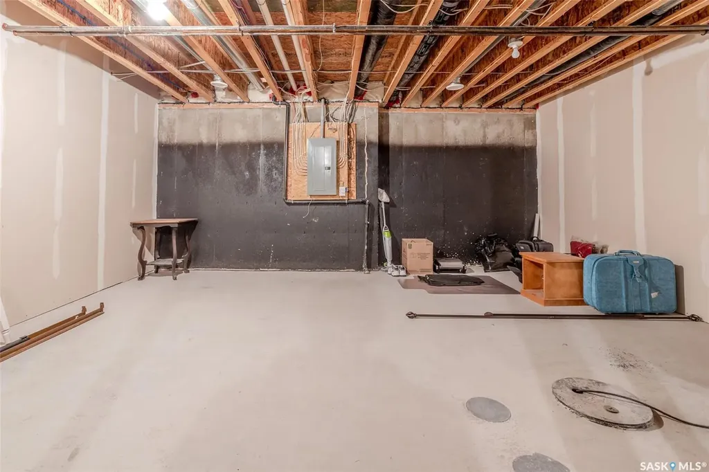105 Lynd Crescent Saskatoon SK S7T 0C3