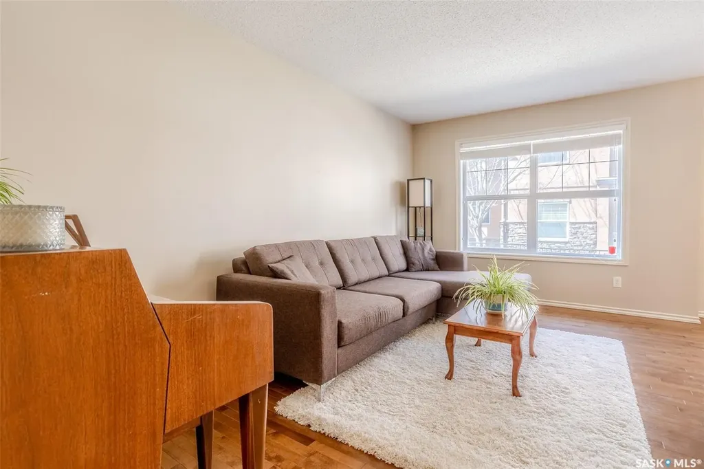105 Lynd Crescent Saskatoon SK S7T 0C3