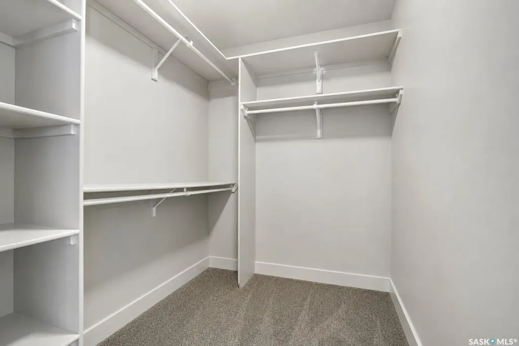 923 Kloppenburg Crescent Saskatoon SK S7W 0P2