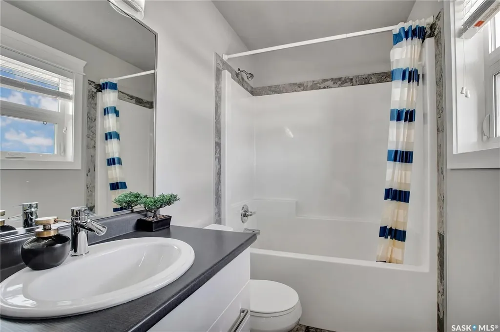 923 Kloppenburg Crescent Saskatoon SK S7W 0P2