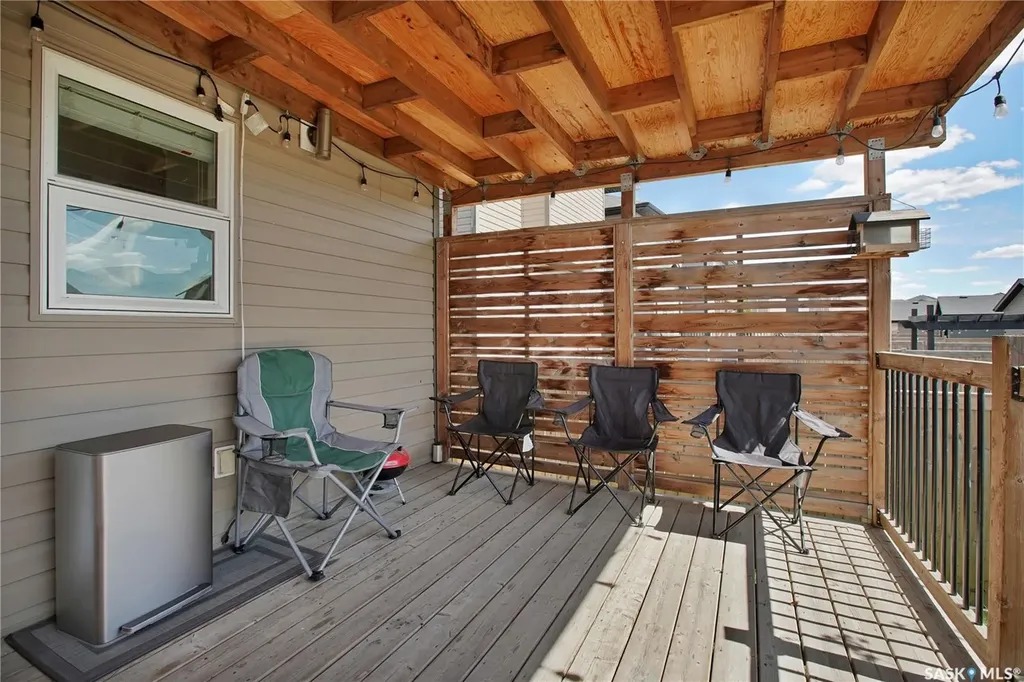 923 Kloppenburg Crescent Saskatoon SK S7W 0P2