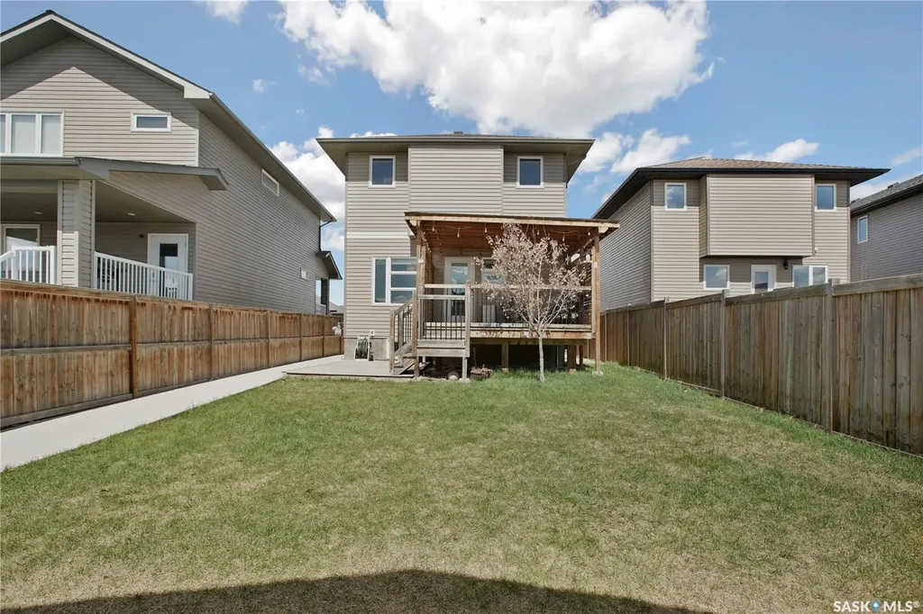 923 Kloppenburg Crescent Saskatoon SK S7W 0P2