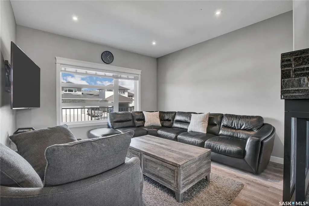 923 Kloppenburg Crescent Saskatoon SK S7W 0P2