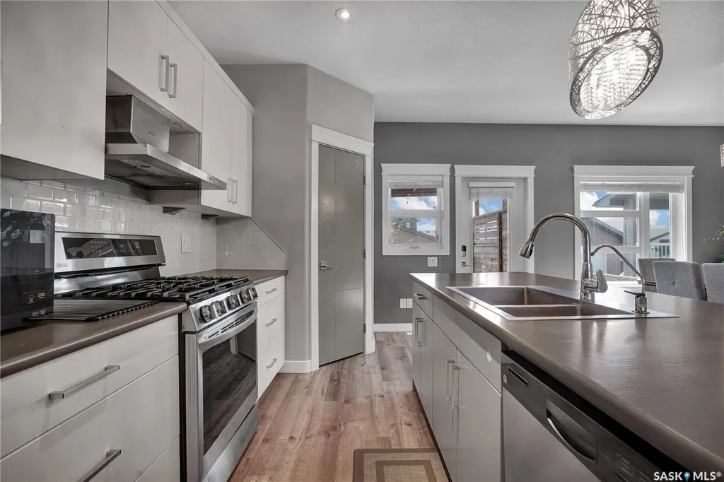 923 Kloppenburg Crescent Saskatoon SK S7W 0P2