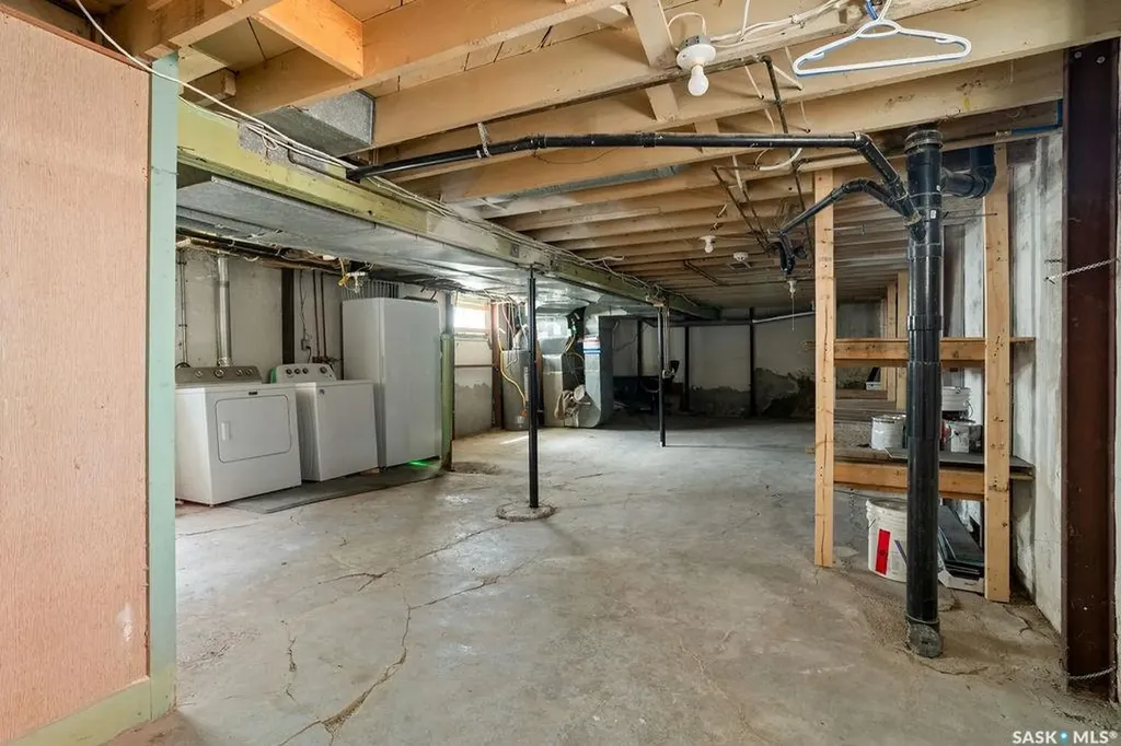 1171 Montague Street Regina SK S4T 3H8