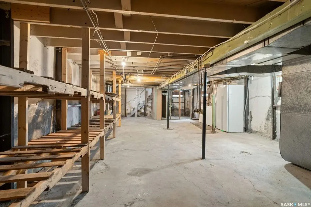1171 Montague Street Regina SK S4T 3H8