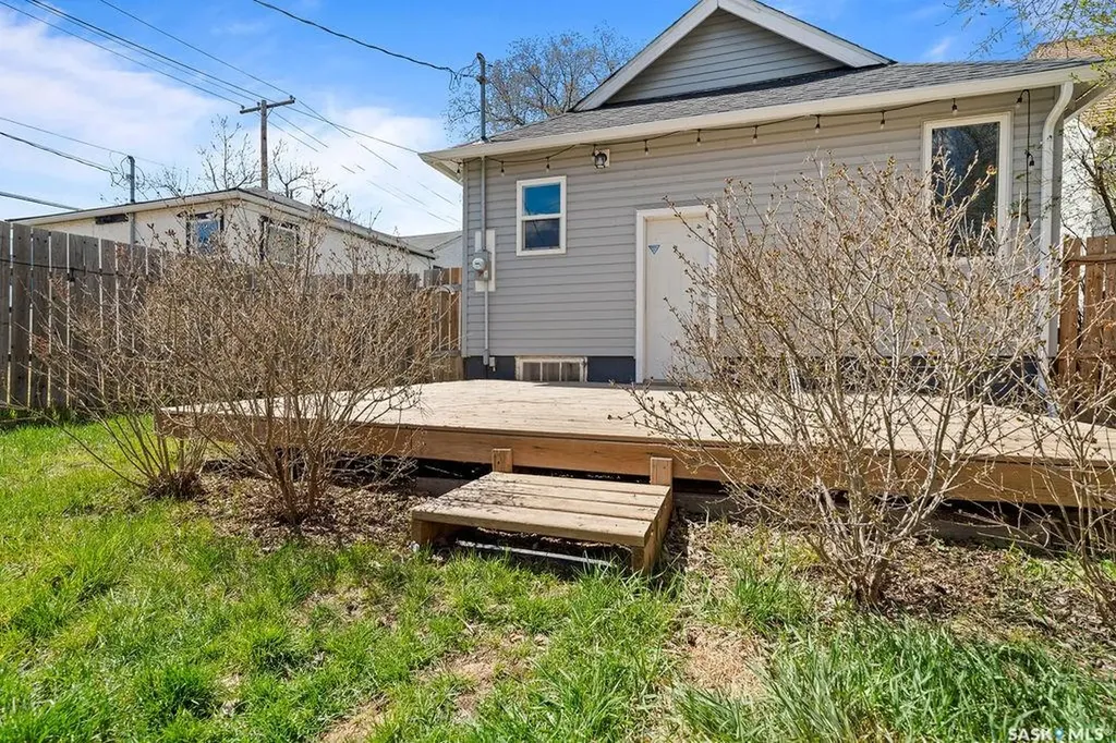 1171 Montague Street Regina SK S4T 3H8