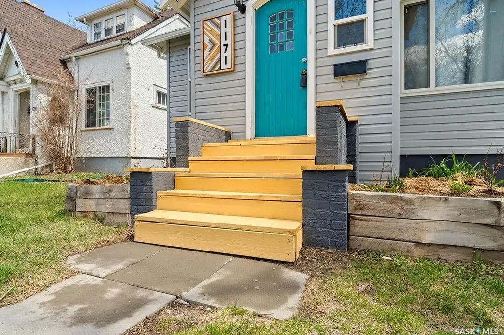 1171 Montague Street Regina SK S4T 3H8