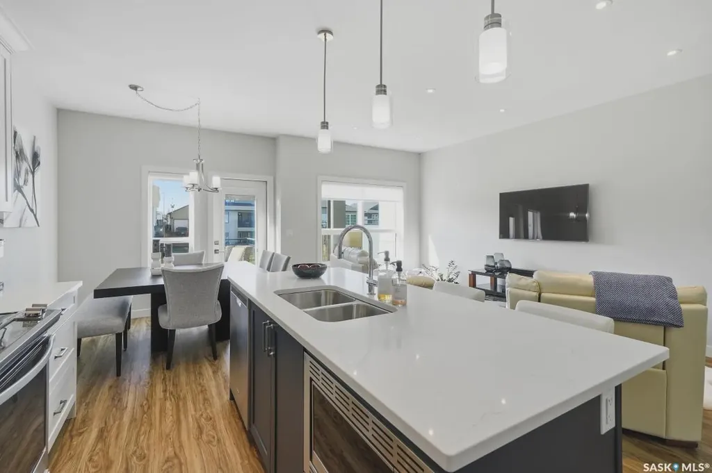 619 Evergreen Boulevard Saskatoon SK S7W 0Y7