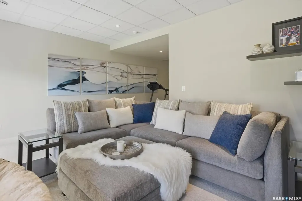 619 Evergreen Boulevard Saskatoon SK S7W 0Y7