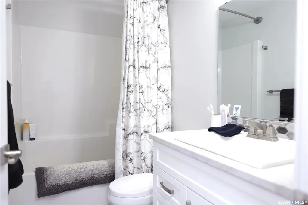 1200 North Shore Land Dufferin Rm No. 190 SK S0G 1P0