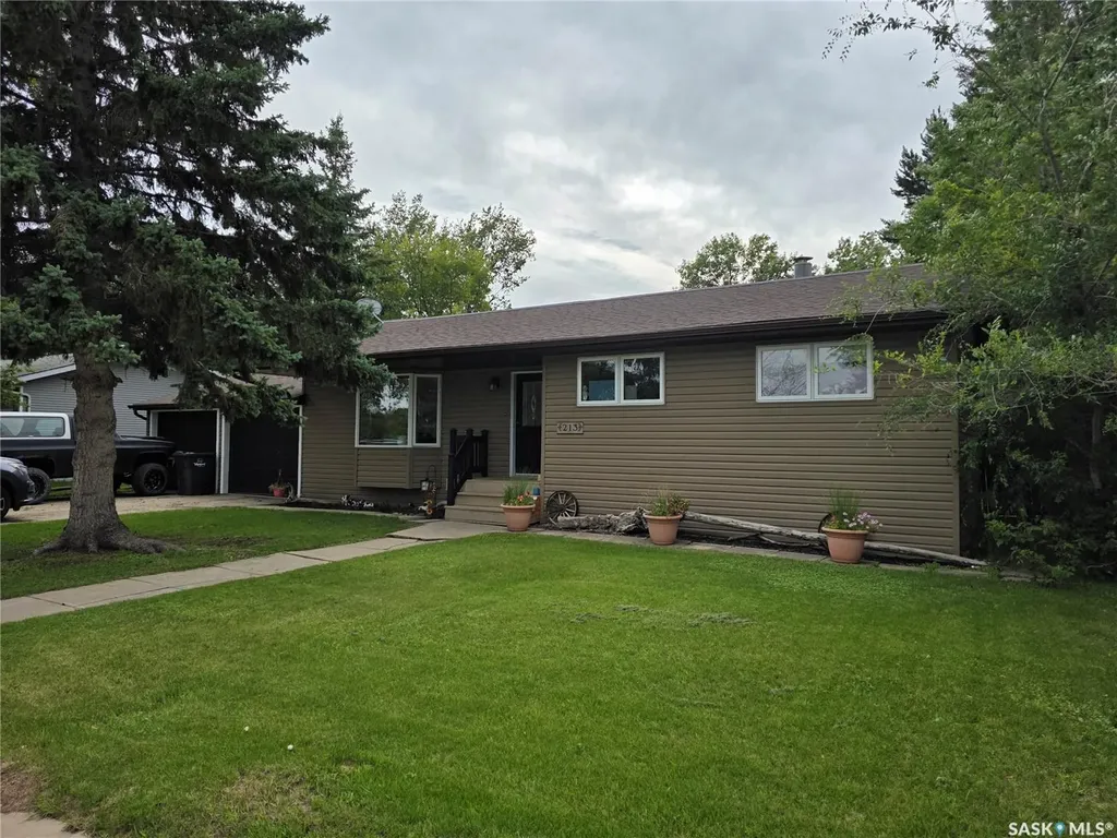 213 9th Street E Wynyard SK S0A 4T0