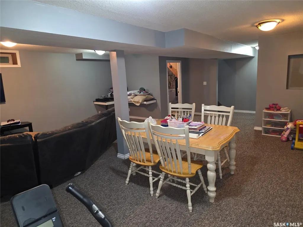 213 9th Street E Wynyard SK S0A 4T0