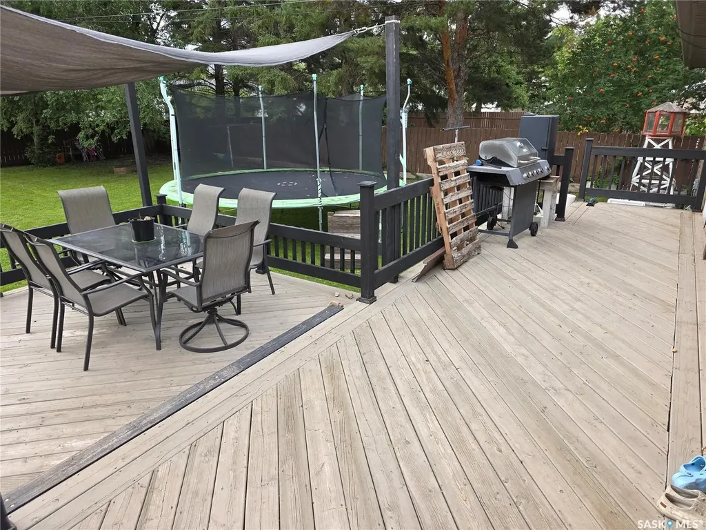 213 9th Street E Wynyard SK S0A 4T0