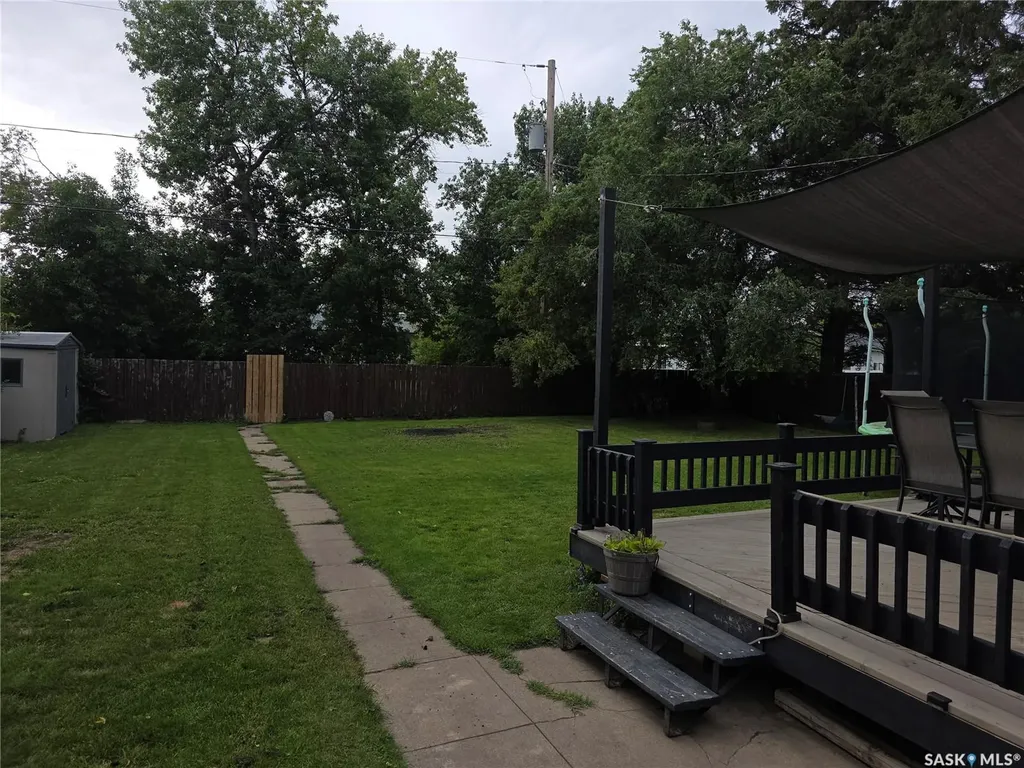 213 9th Street E Wynyard SK S0A 4T0