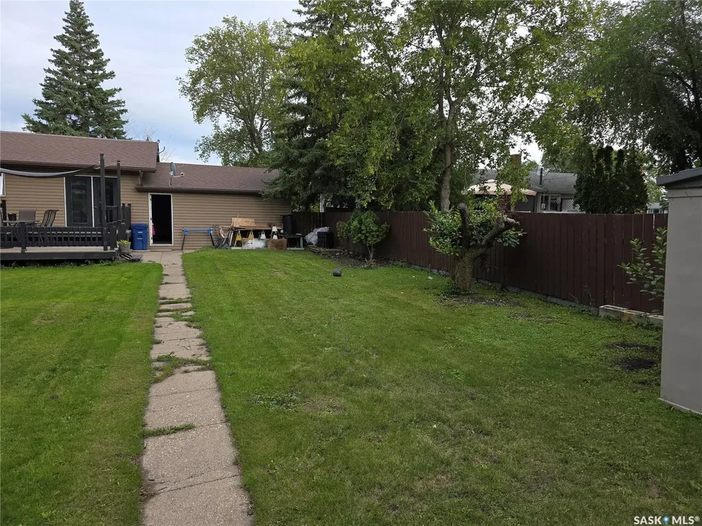 213 9th Street E Wynyard SK S0A 4T0