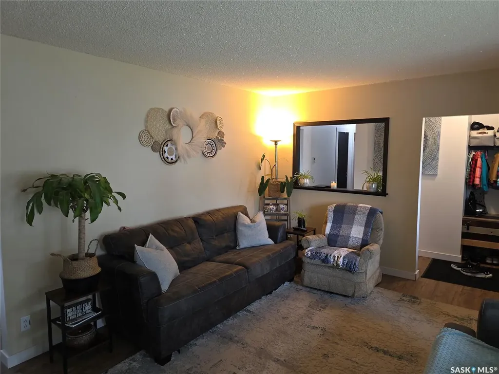 213 9th Street E Wynyard SK S0A 4T0