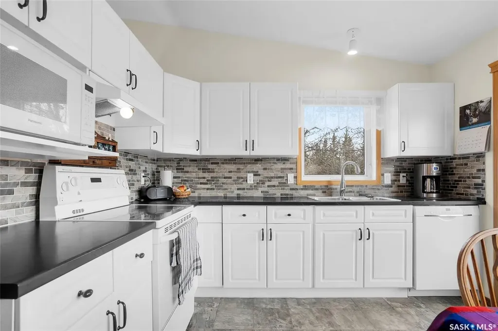135 Pinehouse Drive Saskatoon SK S7K 5W1