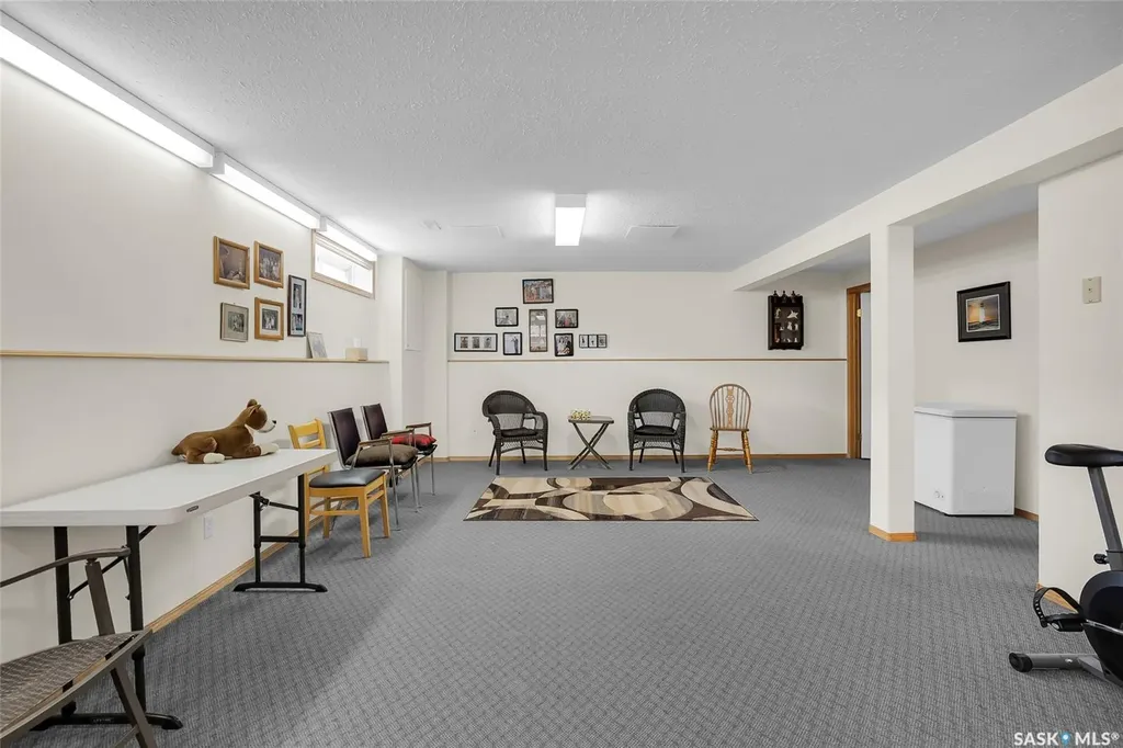 135 Pinehouse Drive Saskatoon SK S7K 5W1
