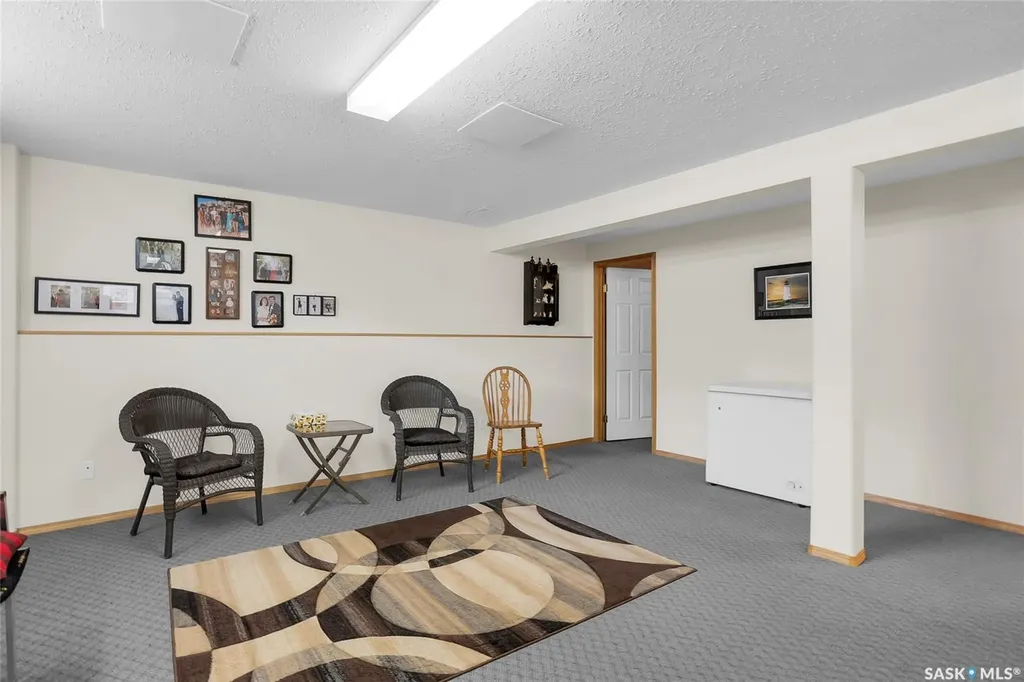 135 Pinehouse Drive Saskatoon SK S7K 5W1