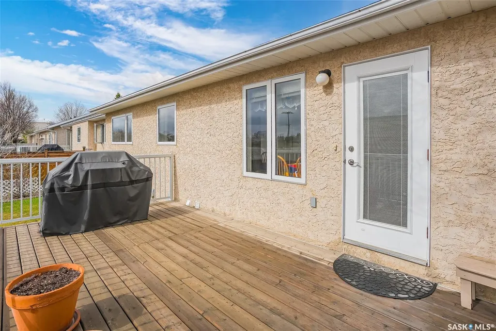 135 Pinehouse Drive Saskatoon SK S7K 5W1