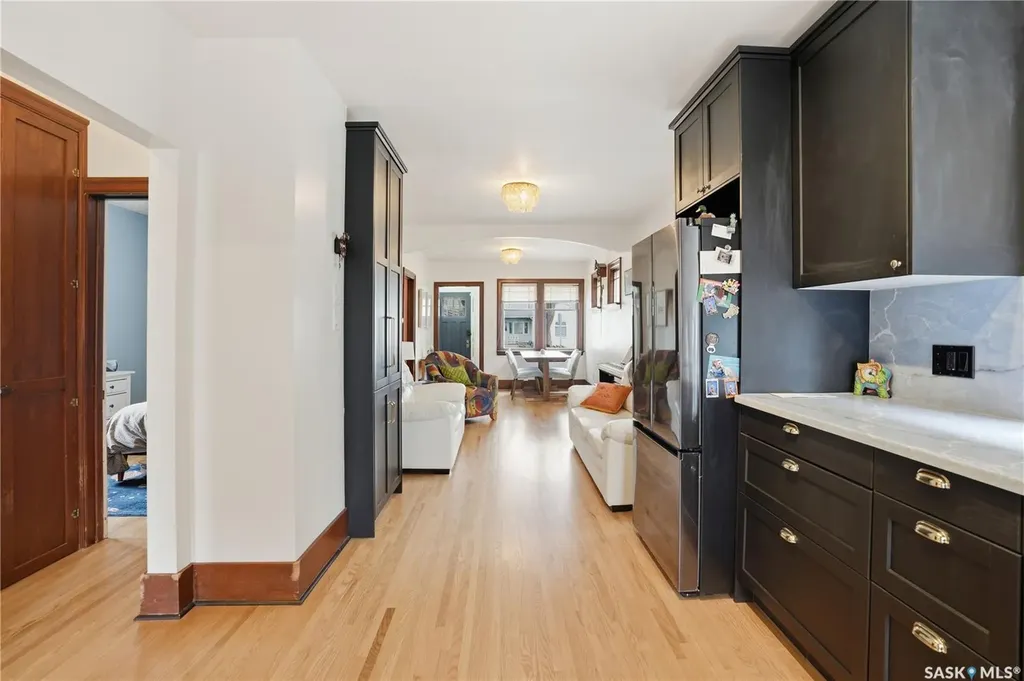 815 4th Avenue N Saskatoon SK S7K 2N3