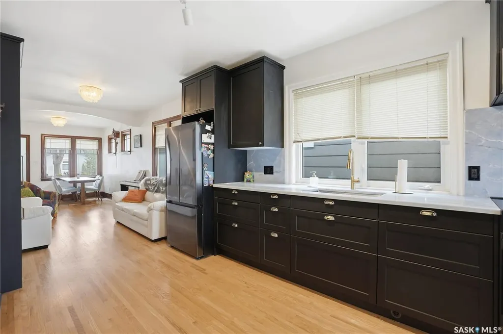 815 4th Avenue N Saskatoon SK S7K 2N3