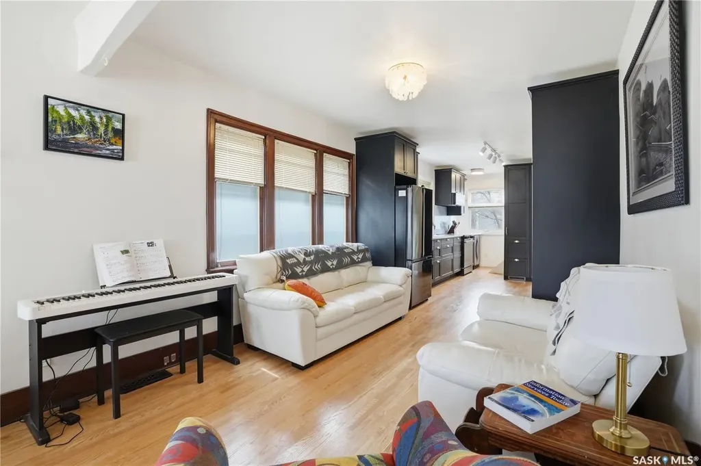 815 4th Avenue N Saskatoon SK S7K 2N3