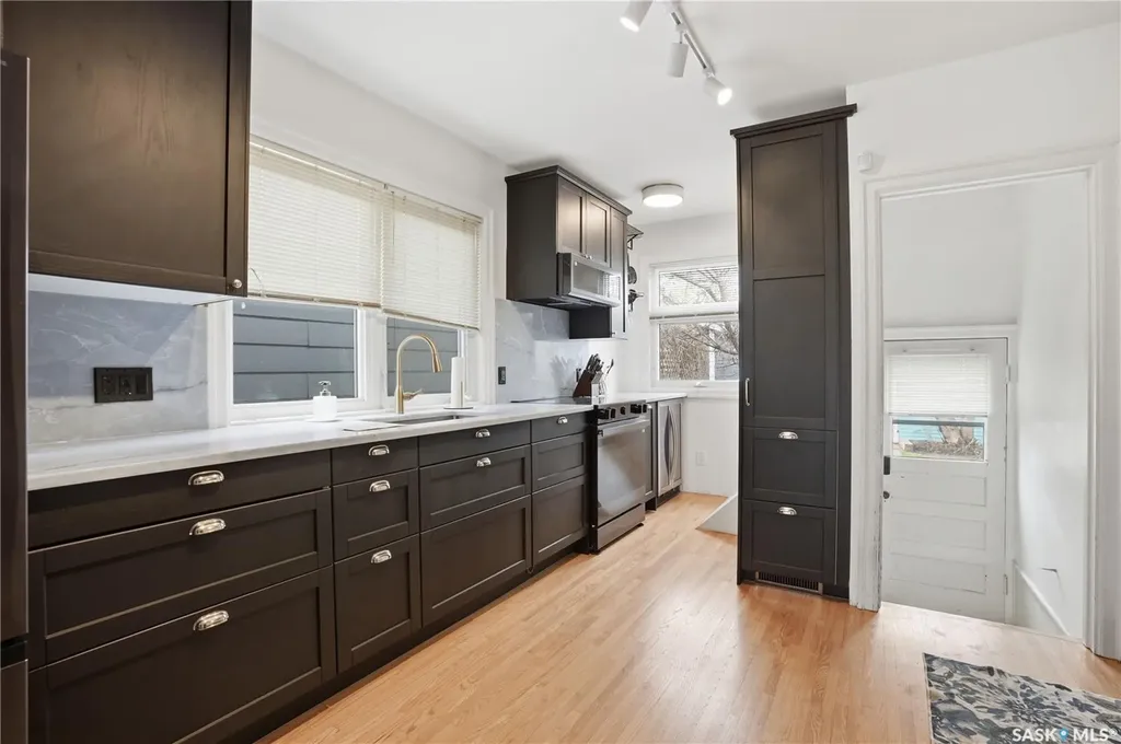 815 4th Avenue N Saskatoon SK S7K 2N3