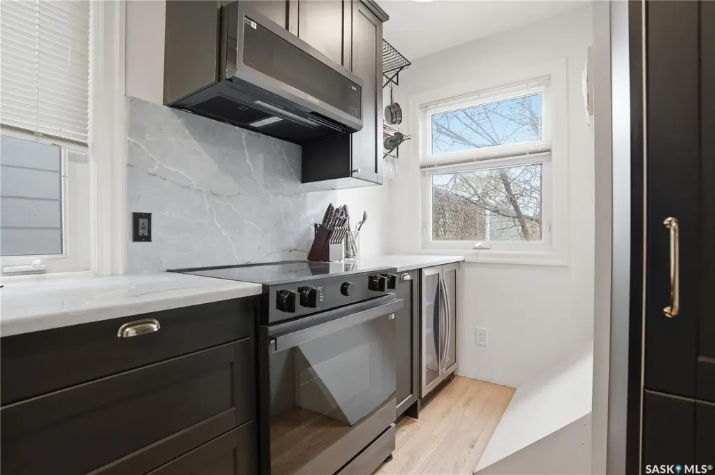 815 4th Avenue N Saskatoon SK S7K 2N3