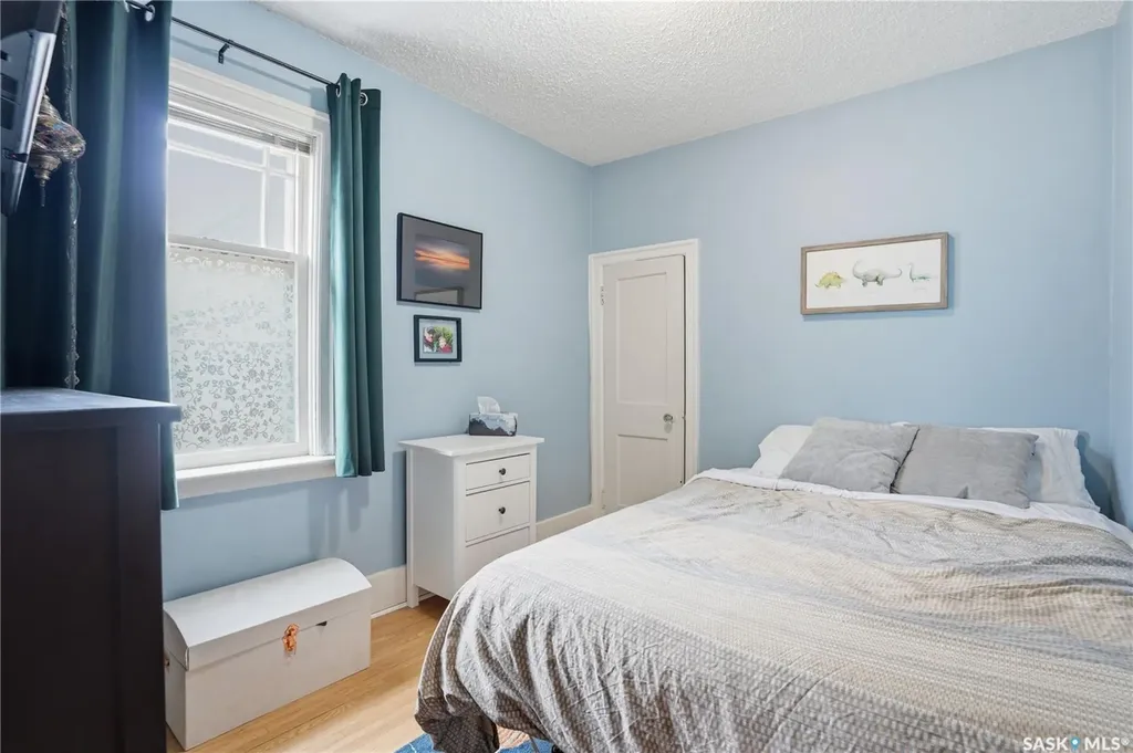 815 4th Avenue N Saskatoon SK S7K 2N3