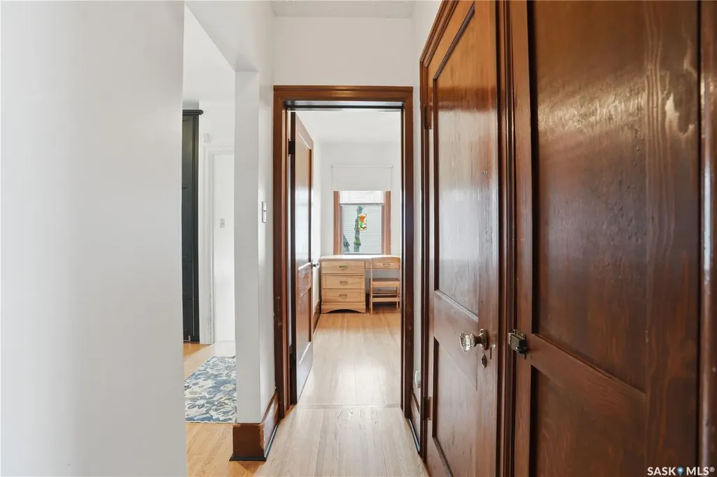 815 4th Avenue N Saskatoon SK S7K 2N3