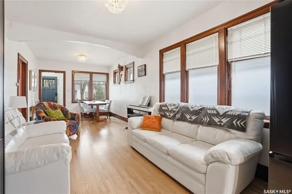815 4th Avenue N Saskatoon SK S7K 2N3
