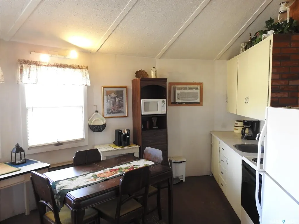 244 Parkview Road Marquis Rm No. 191 SK S0H 2X0