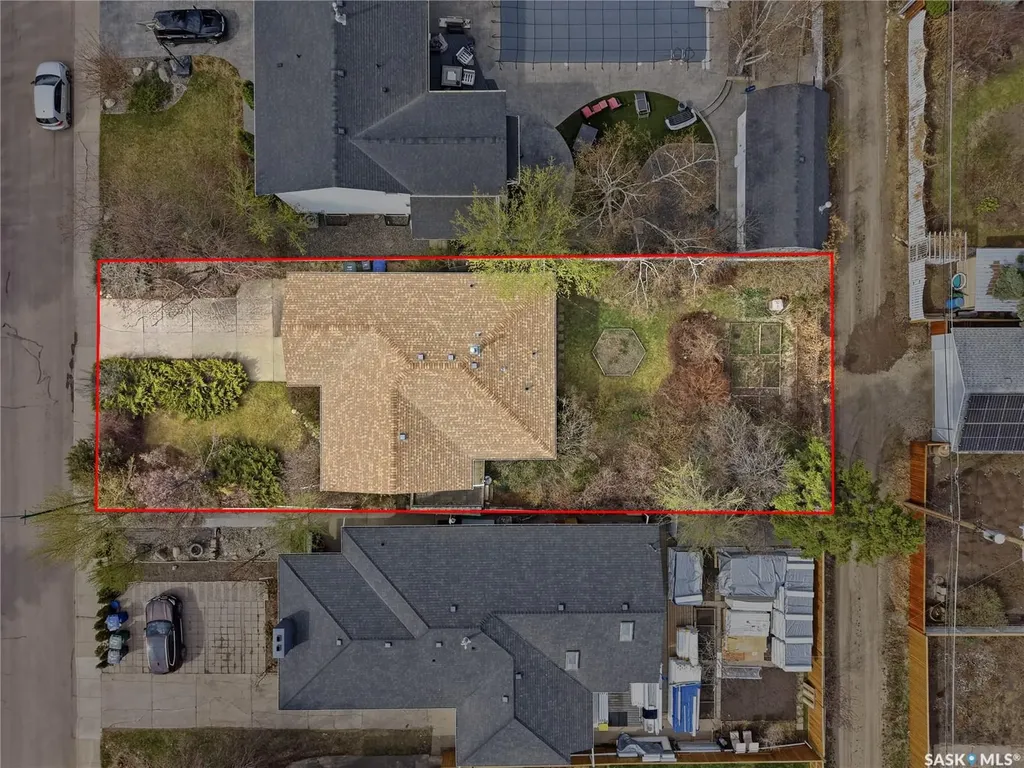 517 Copland Crescent Saskatoon SK S7H 2Z4