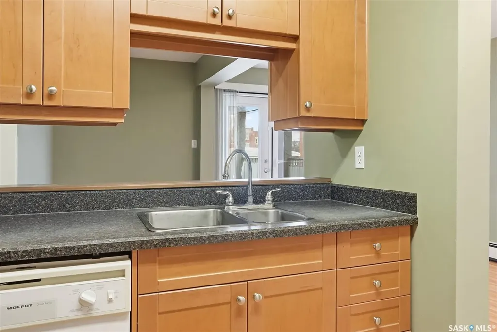 431 4th Avenue N Saskatoon SK S7K 2M4