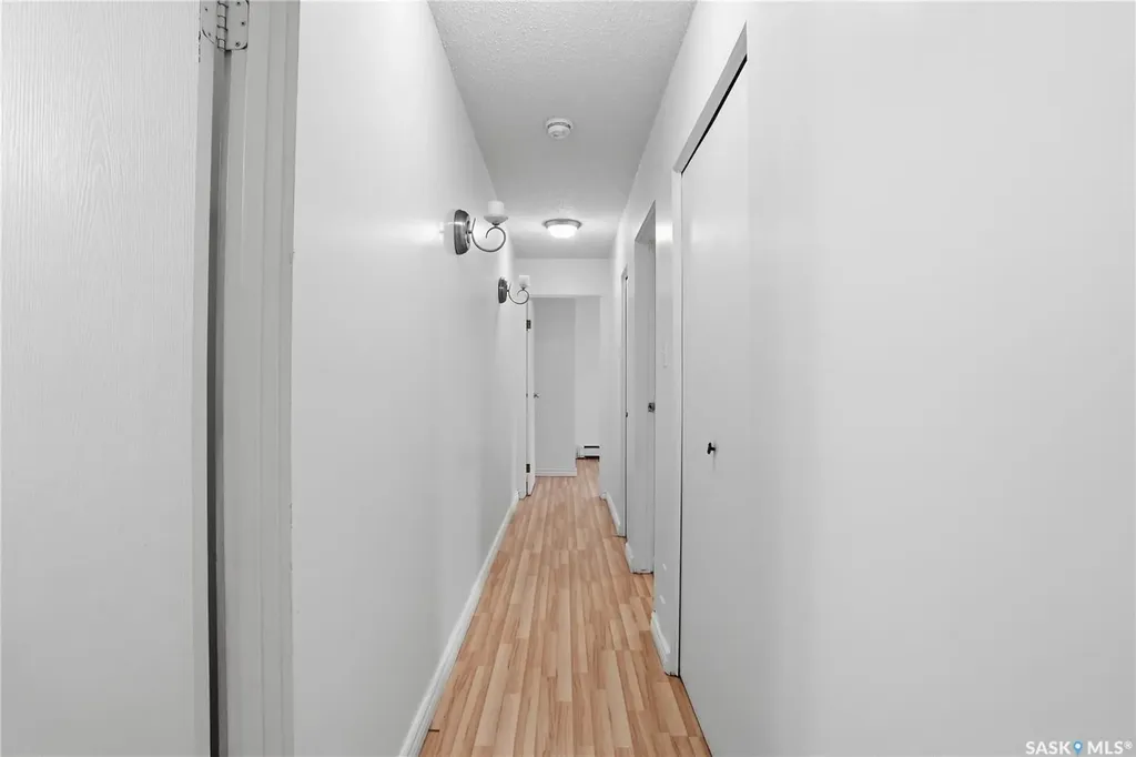 431 4th Avenue N Saskatoon SK S7K 2M4