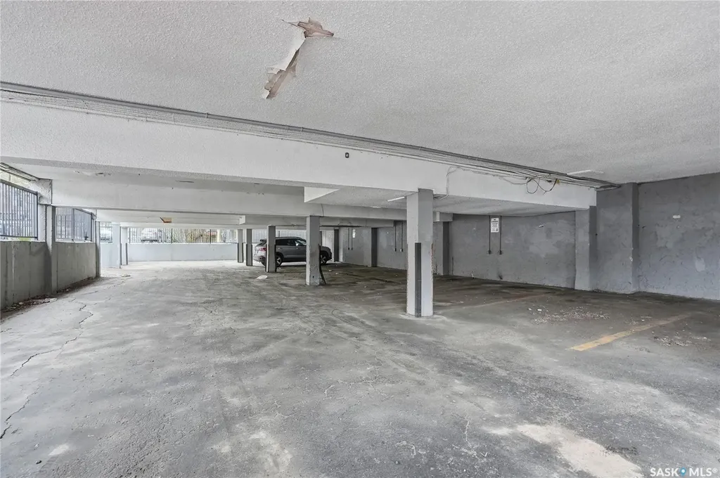431 4th Avenue N Saskatoon SK S7K 2M4